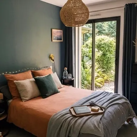 Bedrooms, Bathroom And Private Toilet *